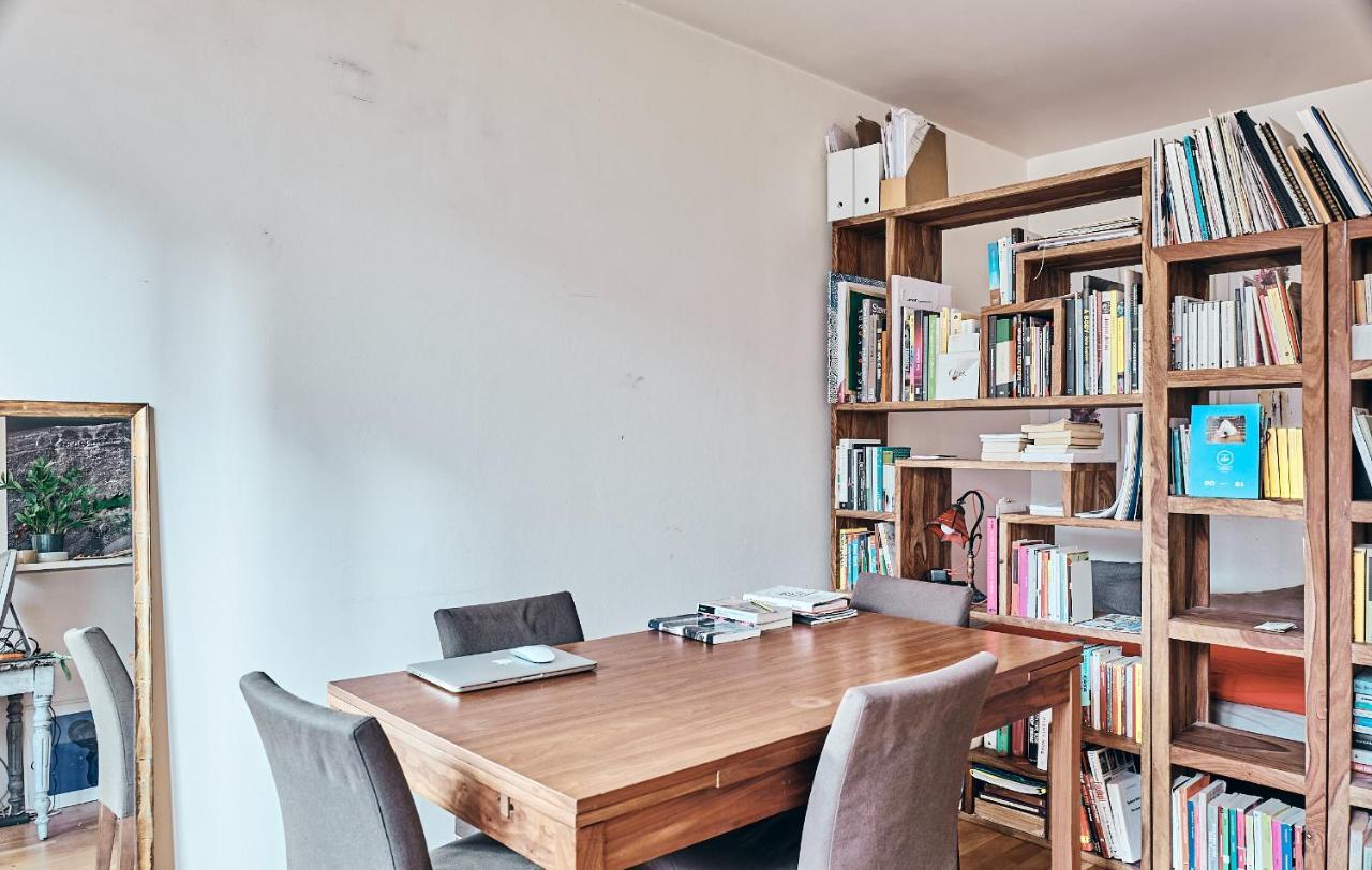 Cozy Small Artist Studio Paris
