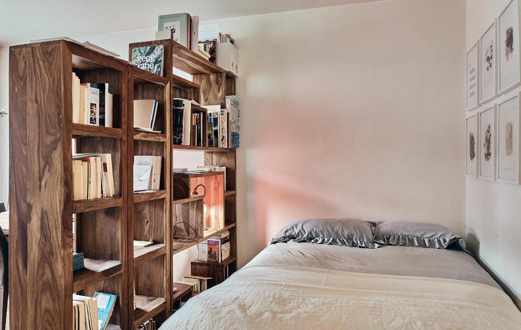 Cozy Small Artist Studio Apartment