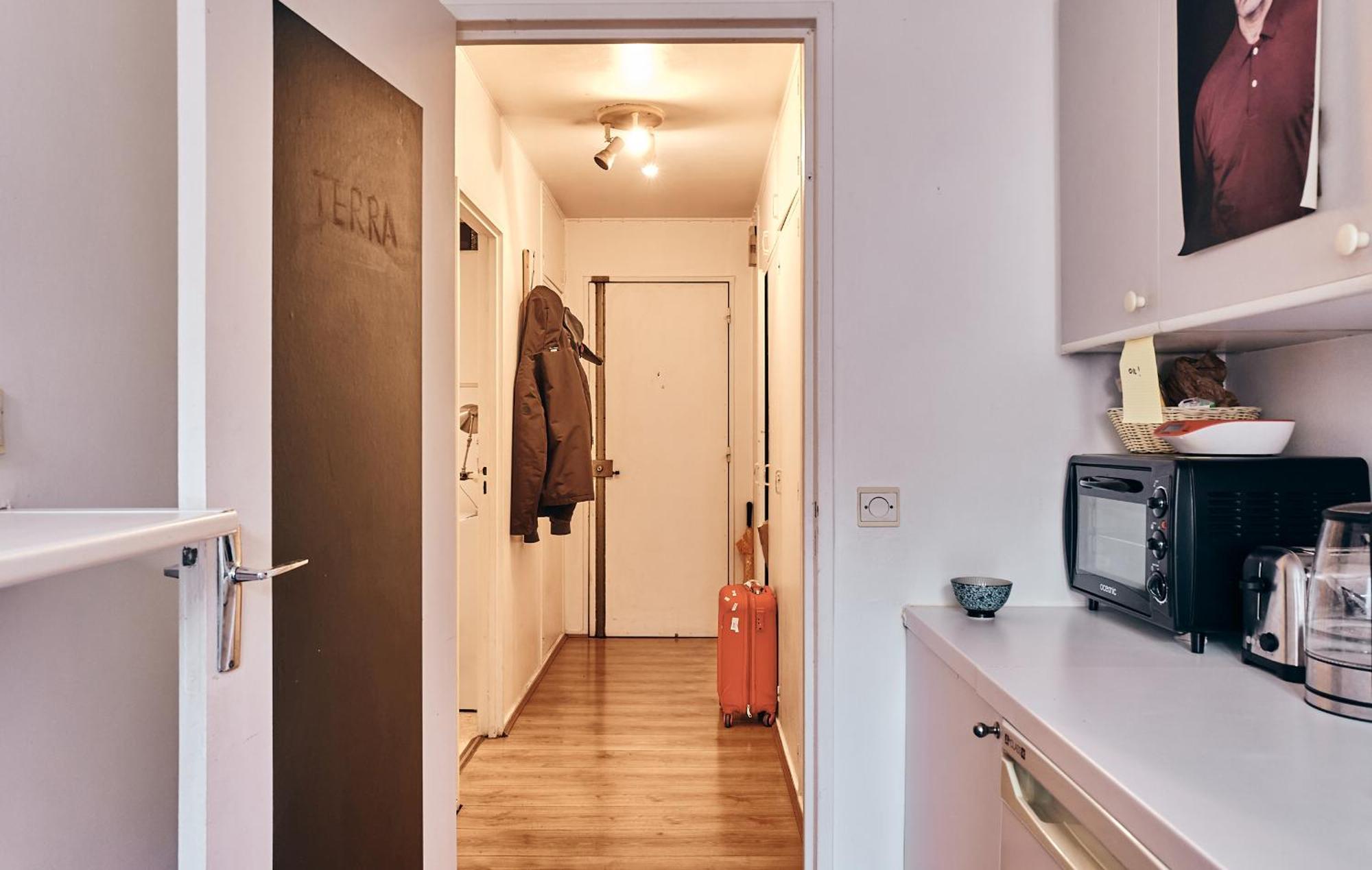 Cozy Small Artist Studio Apartment Paris